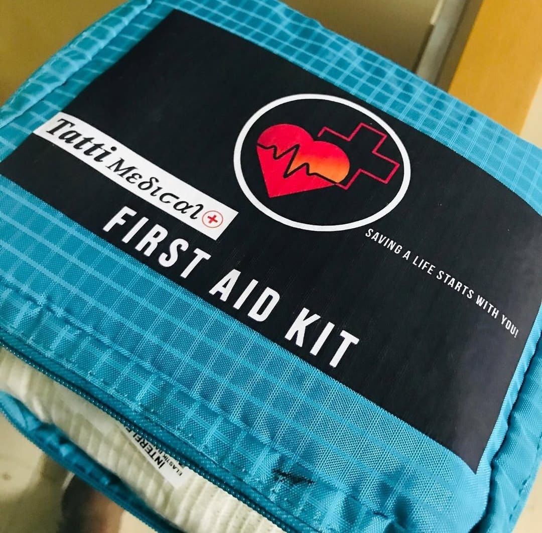 CUSTOMIZED FIRST AID KITS